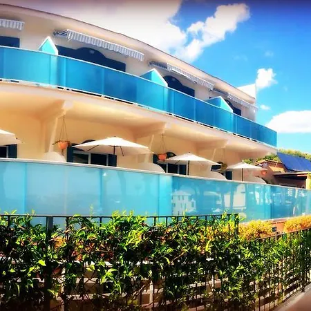 Petit Blau Apartment *