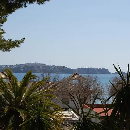 Petit Blau