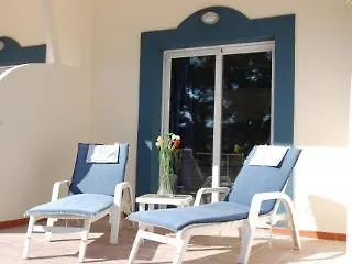 Petit Blau Apartment *